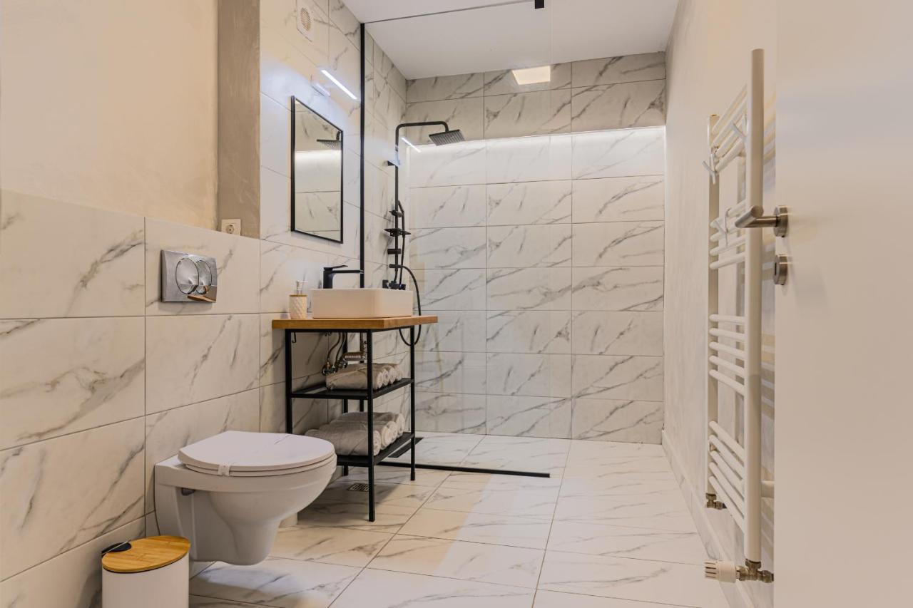 Koa - Pandora Apartments Брашов Экстерьер фото